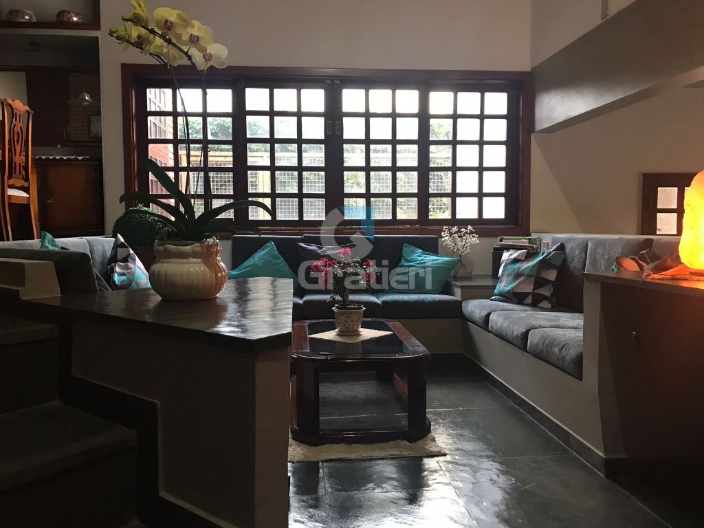 Casa à venda no jardim das roseiras
