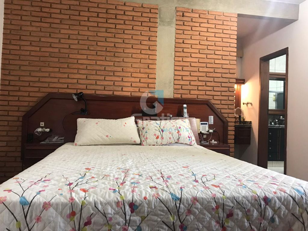 Casa à venda no Jardim das Roseiras