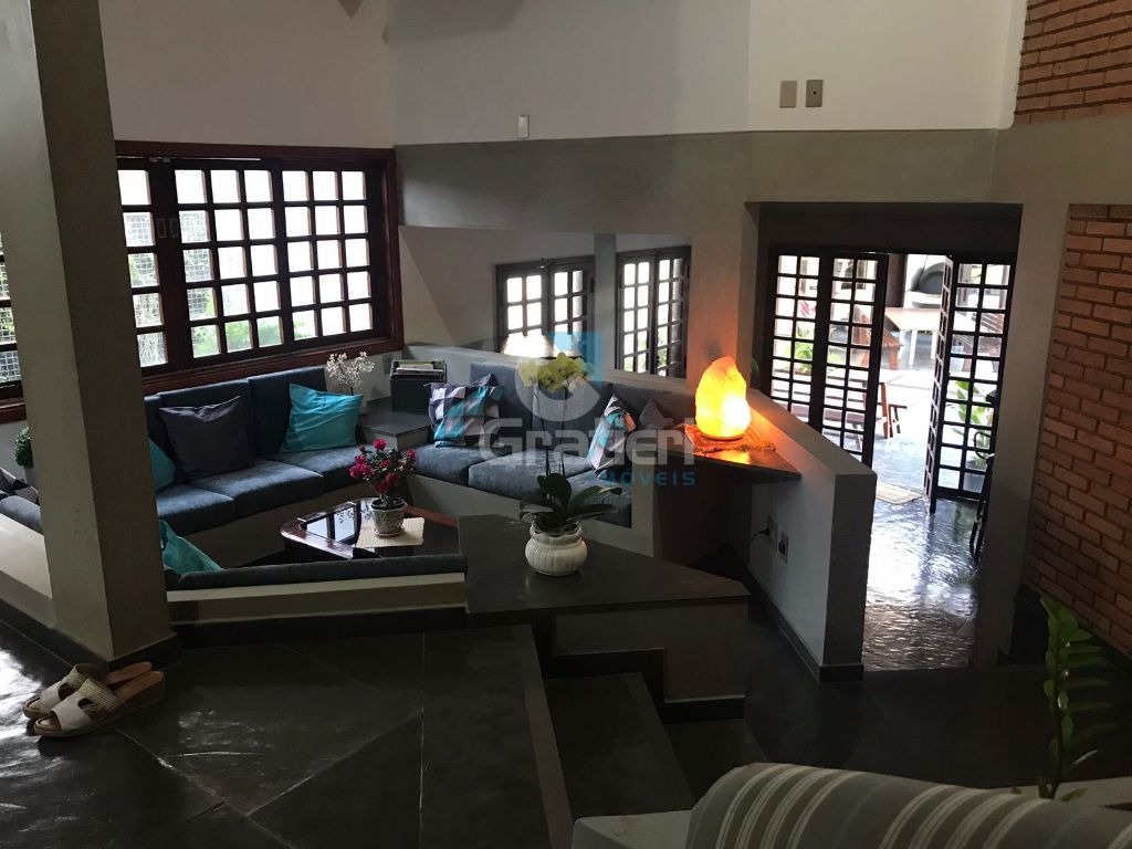 Casa à venda no jardim das roseiras