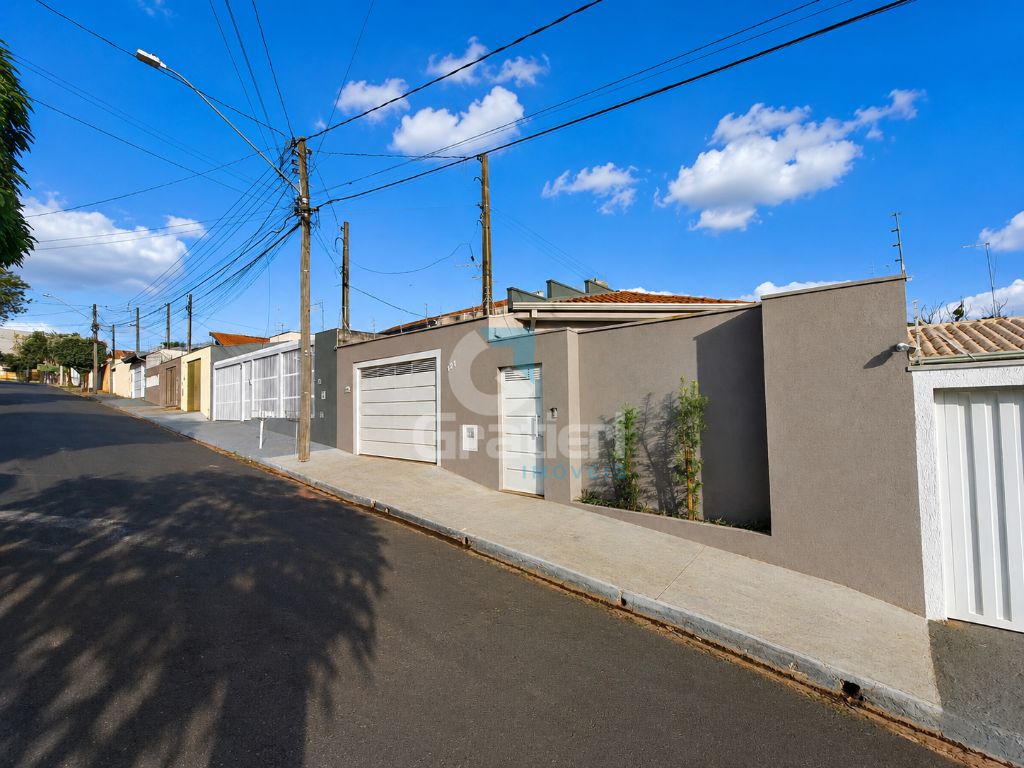 Casa térrea completa com piscina no jardim das gaivotas!
