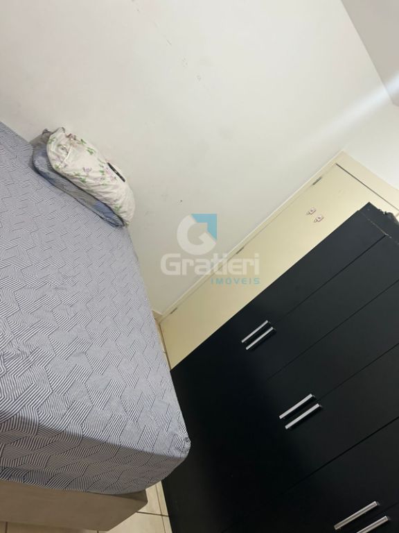 Apartamento no ipe rosa térreo