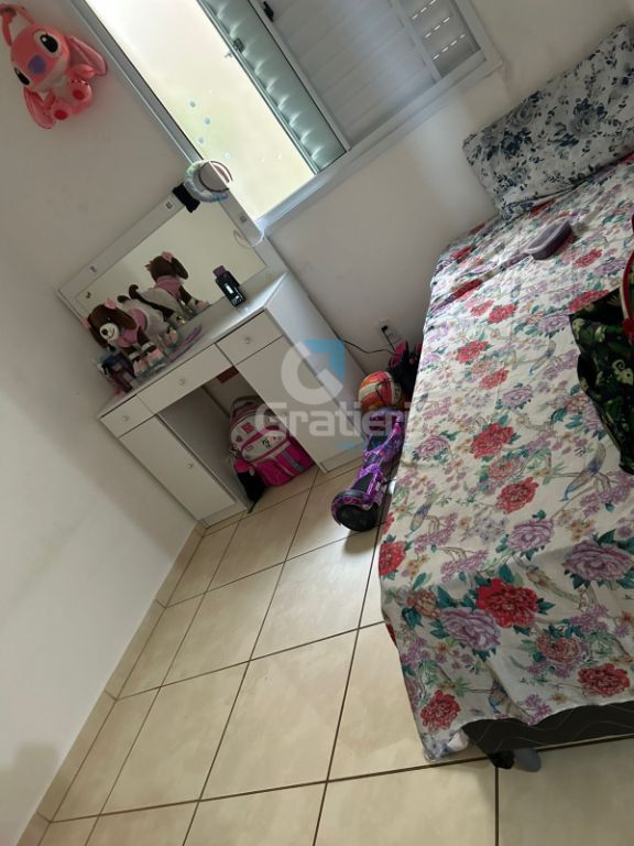Apartamento no ipe rosa térreo