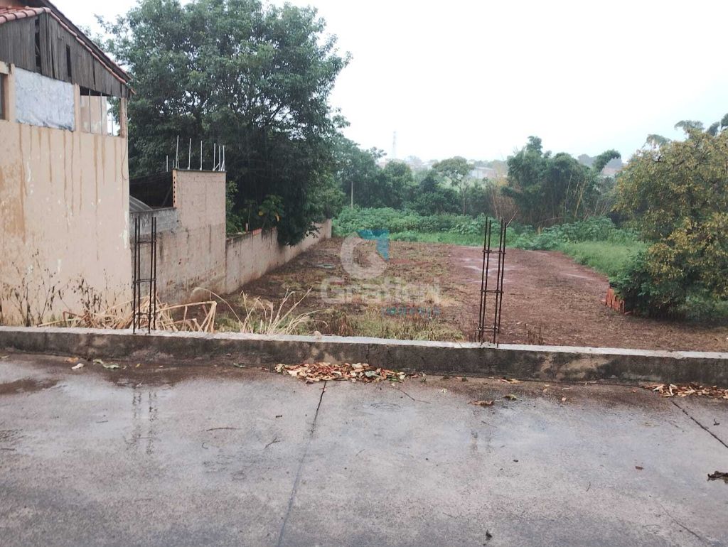 Terreno 722 m² no imperador ii