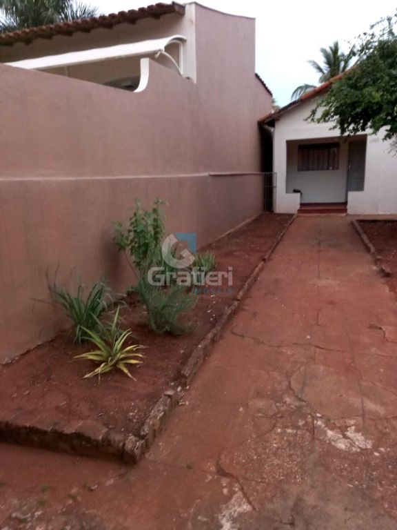 Casa à venda no bairro do carmo