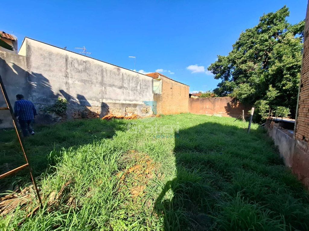Imóvel comercial à venda na Vila Furlan