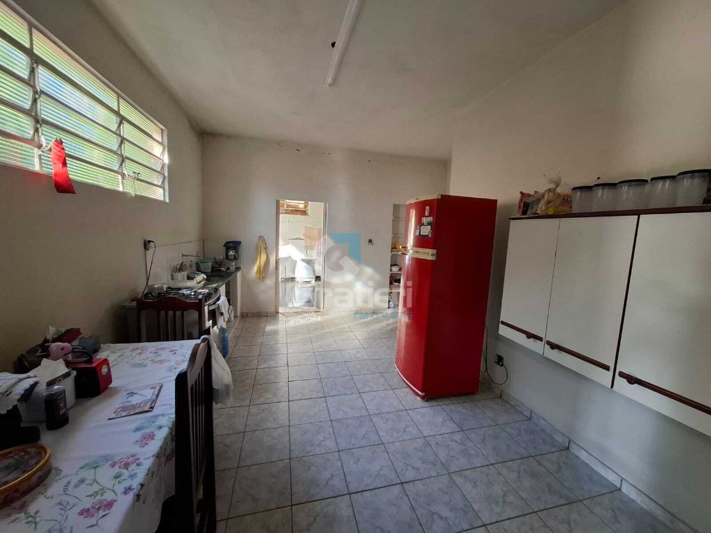 Imóvel comercial à venda na Vila Furlan