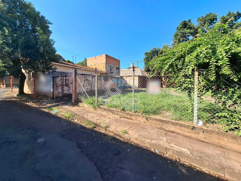 Imóvel comercial à venda na Vila Furlan