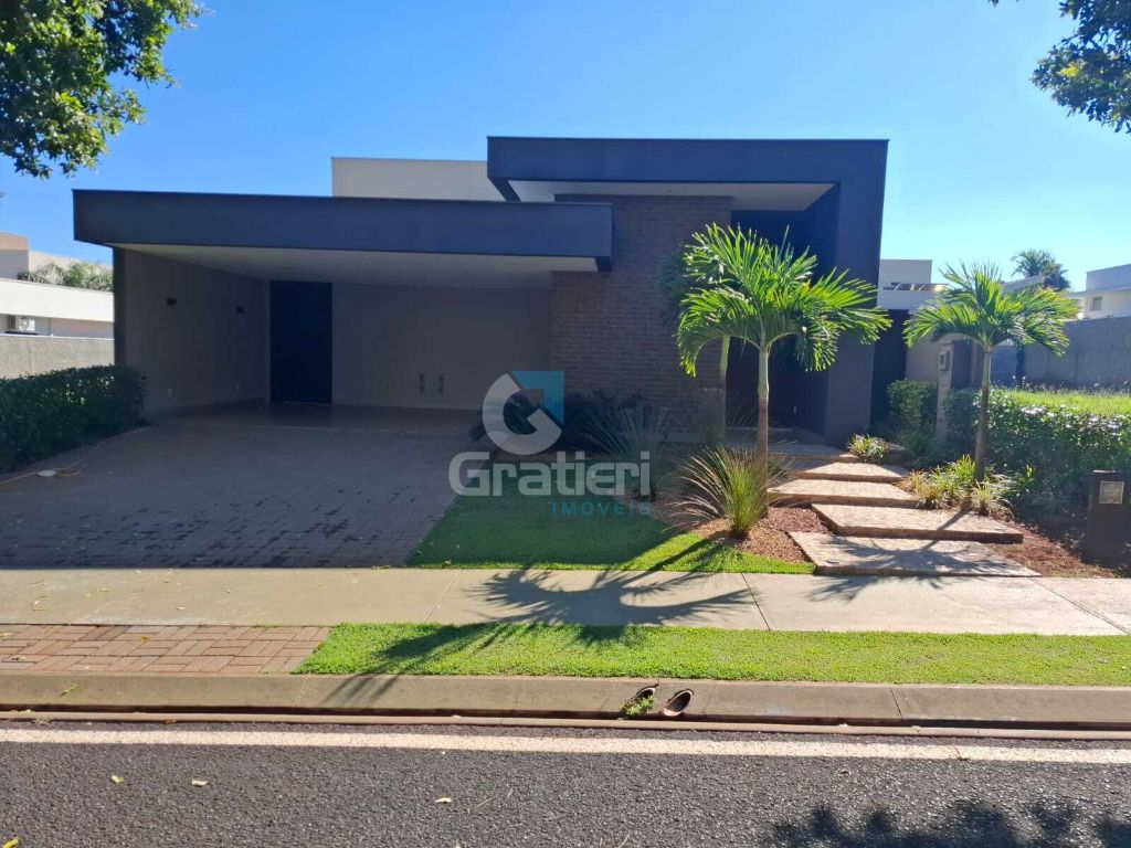 Casa de alto padrão à venda no condomínio portal das tipuana