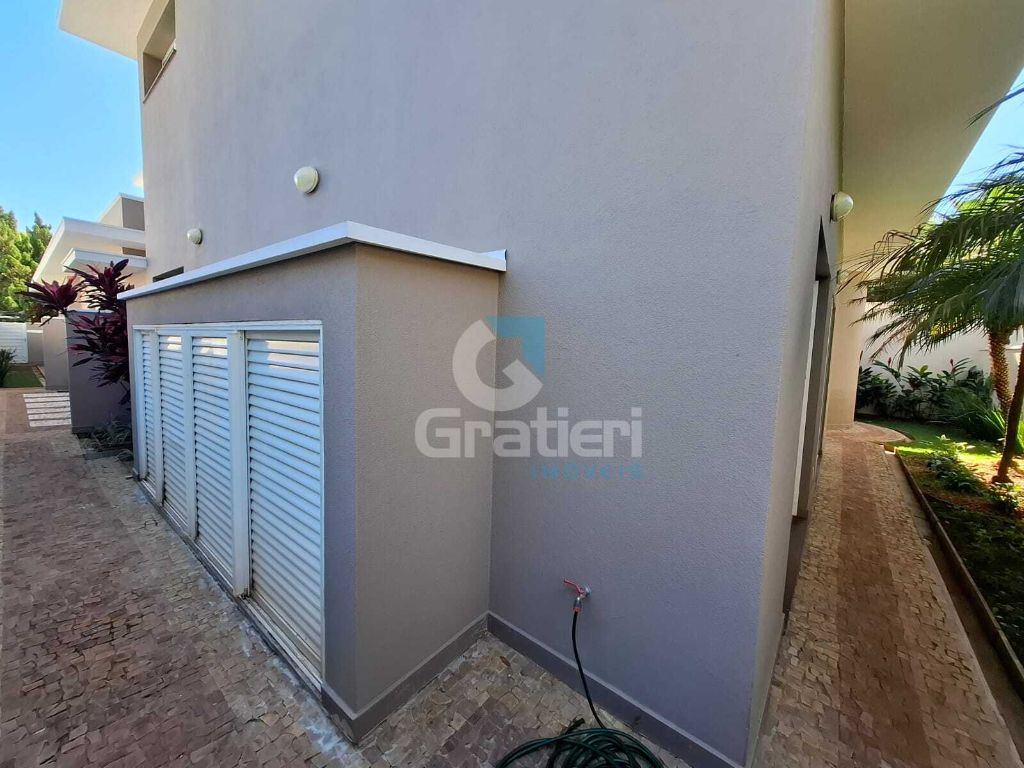 Casa de alto padrão à venda no condomínio portal dos oitis