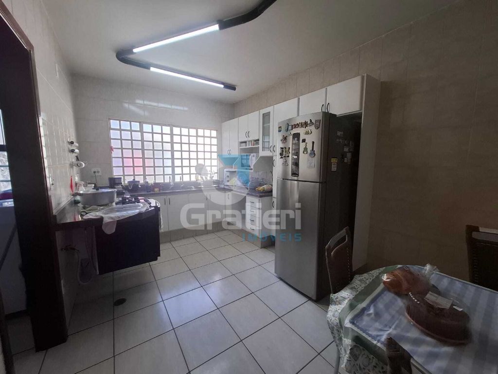 Casa à venda na vila harmonia