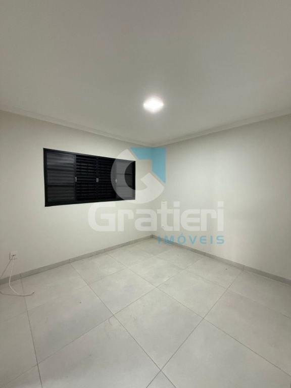 Casa com suíte e área gourmet no jardim alvorada