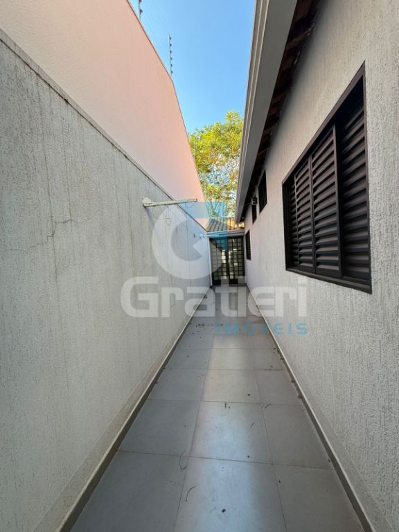 Casa com suíte e área gourmet no jardim alvorada