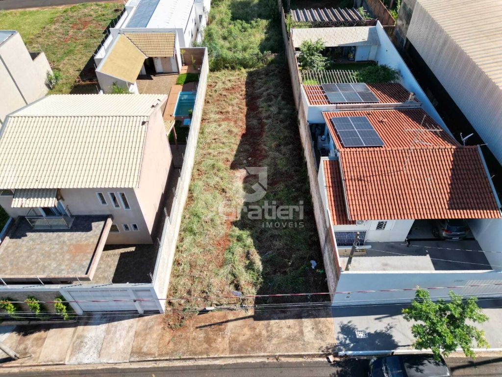 Terreno na avenida principal do jardim universal