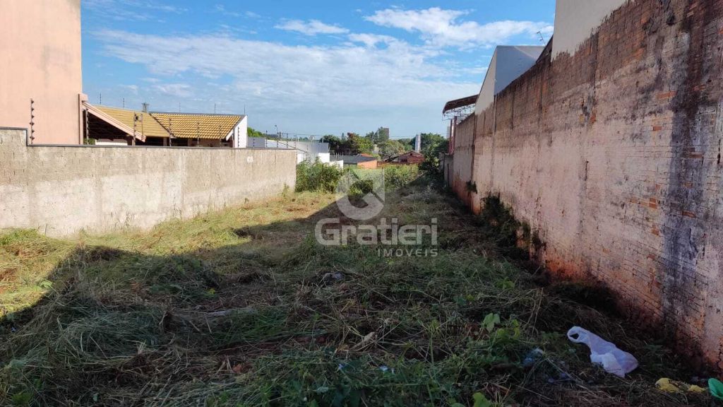 Terreno na avenida principal do jardim universal