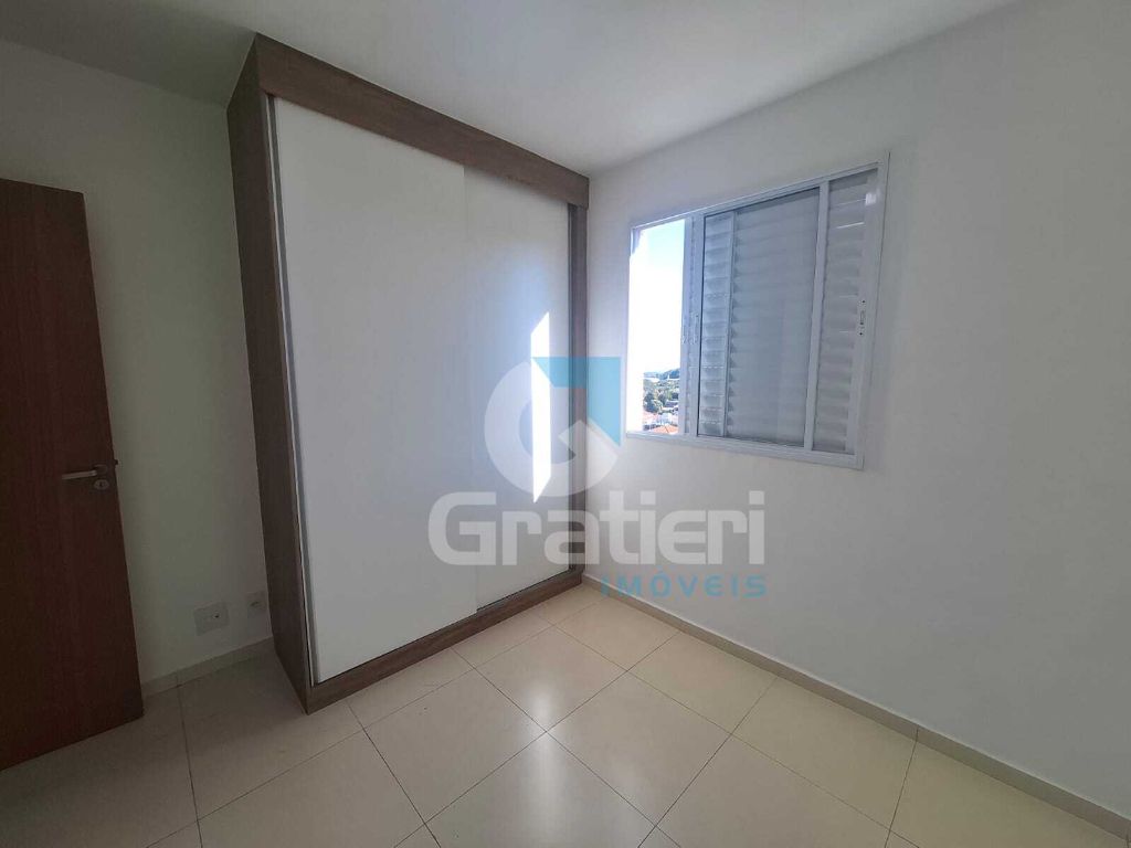Apartamento no condomínio parque do sol