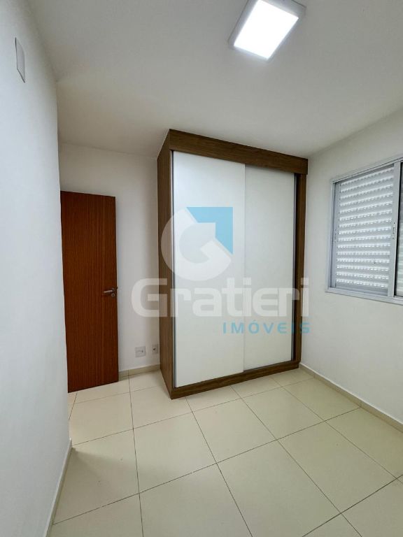 Apartamento no condomínio parque do sol