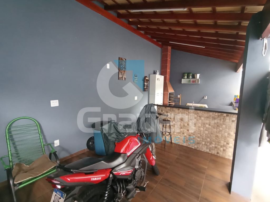Casa com 3 dormitórios e área gourmet no Selmi Dei
