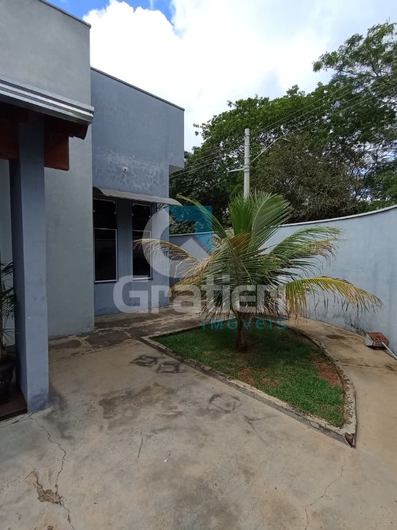 Casa com 3 dormitórios e área gourmet no Selmi Dei
