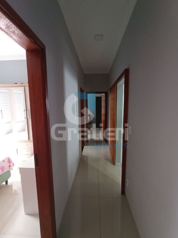 Casa com 3 dormitórios e área gourmet no Selmi Dei