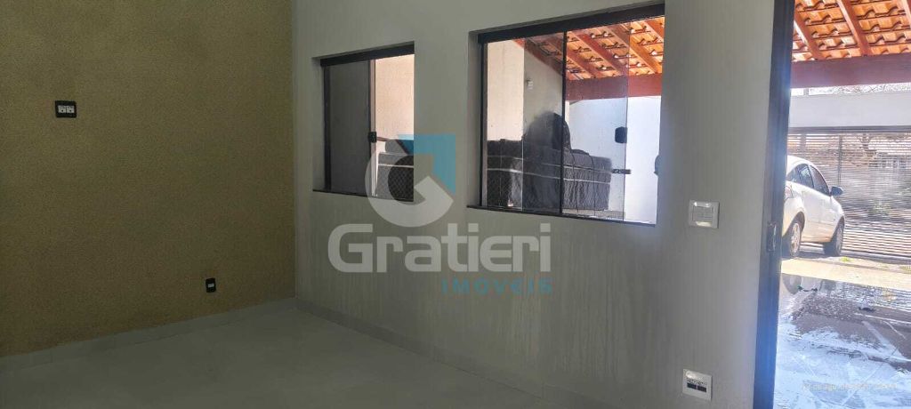 Casa moderna com suíte, closet e área gourmet no jd. Eliana!