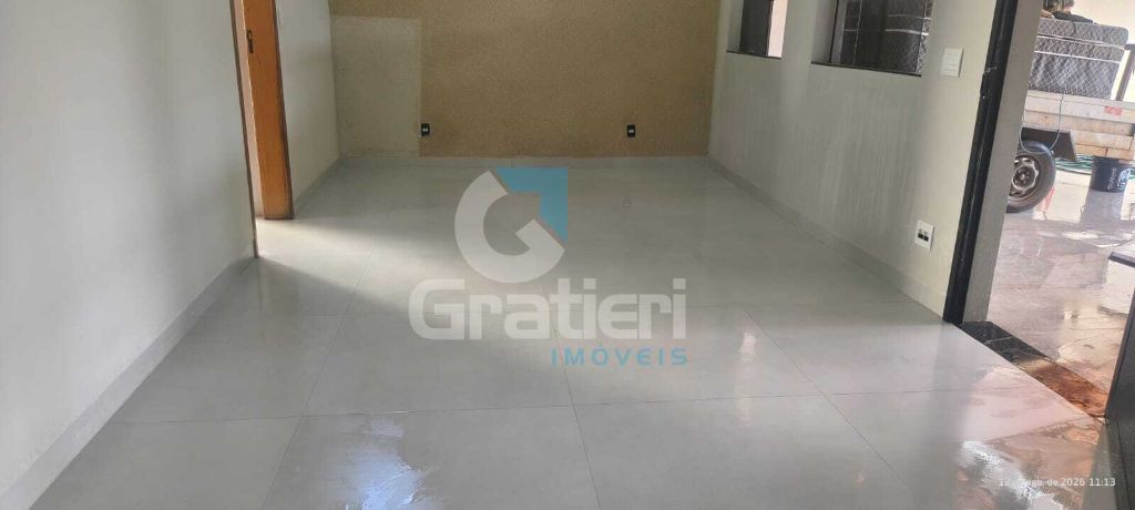 Casa moderna com suíte, closet e área gourmet no jd. Eliana!