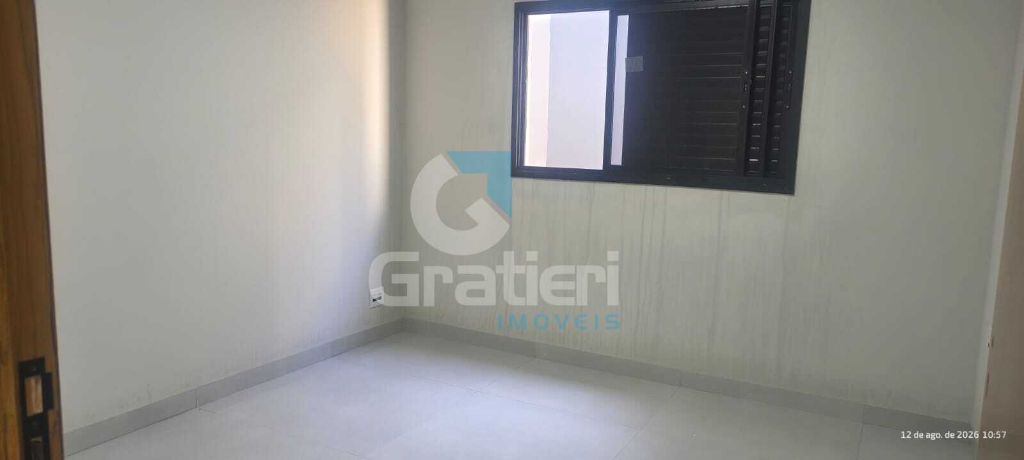 Casa moderna com suíte, closet e área gourmet no jd. Eliana!