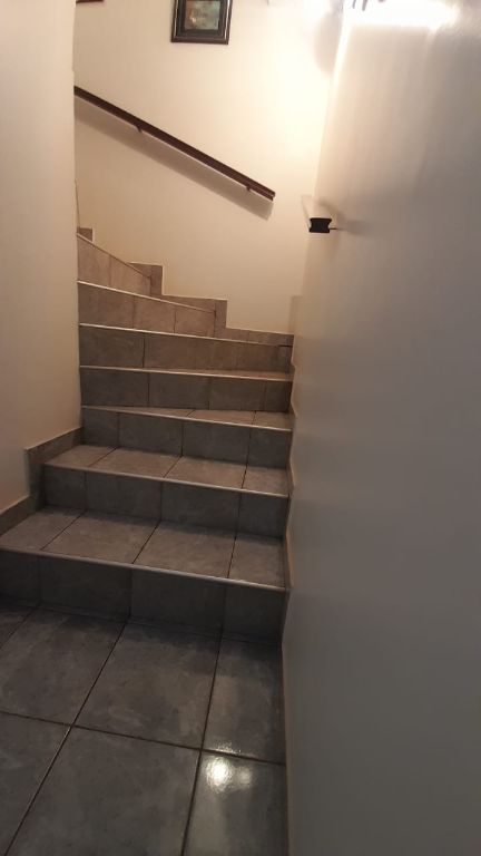 Sobrado no Jardim Califórnia (Quitandinha)
