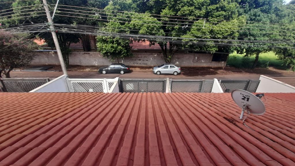 Sobrado no jardim califórnia (quitandinha)