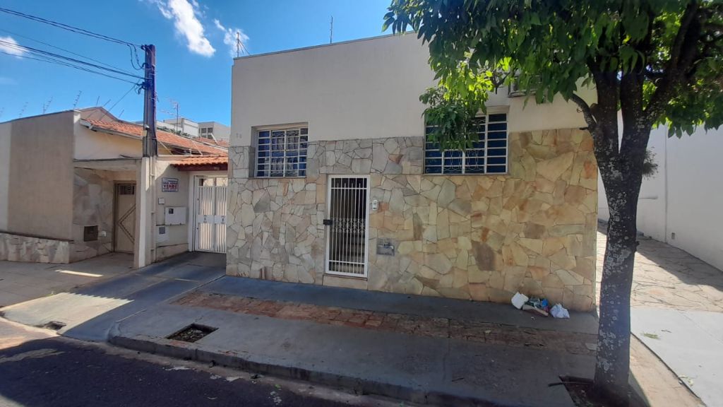 Casa comercial no centro