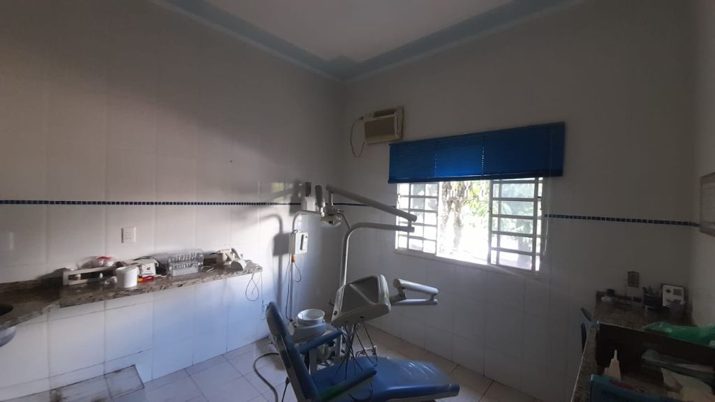 Casa comercial no centro