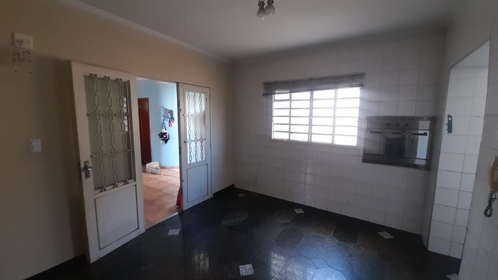 Casa comercial no centro