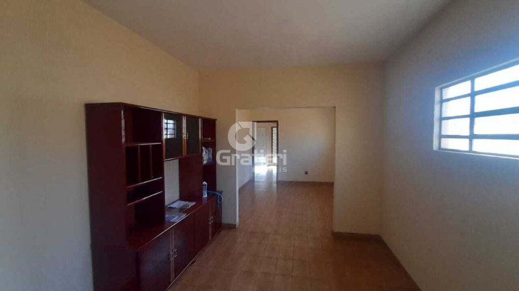 Casa 4 dormitórios sendo 1 suíte Jardim Paulistano