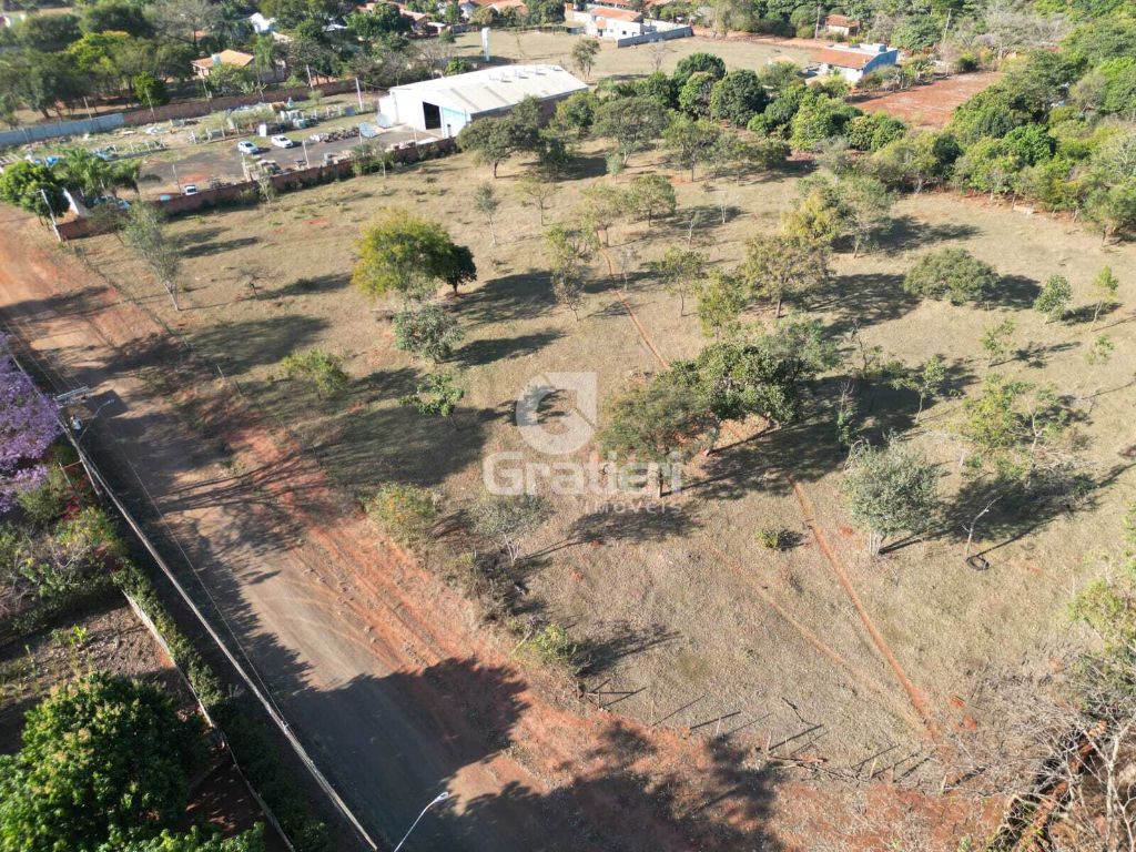 Chácara no portal das laranjeiras c/ 5.000 m²