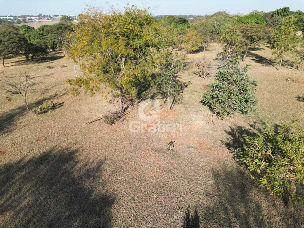 Chácara no portal das laranjeiras c/ 5.000 m²