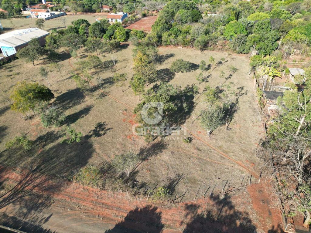 Chácara no portal das laranjeiras c/ 5.000 m²