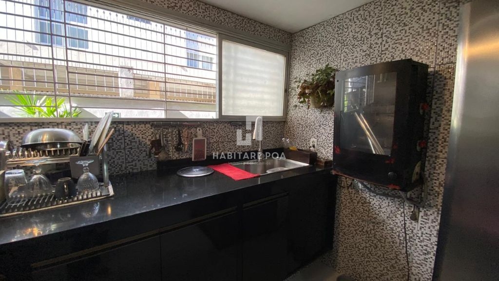 Apartamento de 4 dormitórios com suíte para alugar na Bela Vista - Porto Alegre