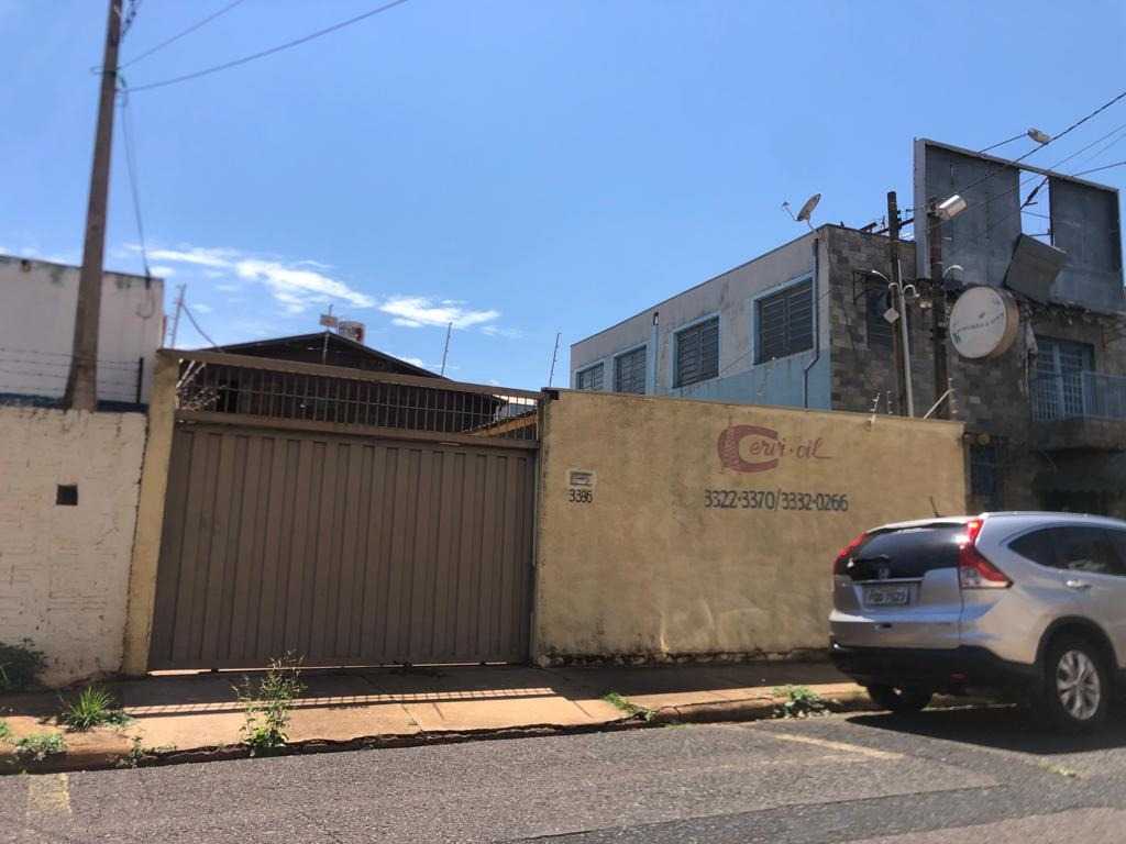 Venda de Casas / Padrão na cidade de Araraquara
