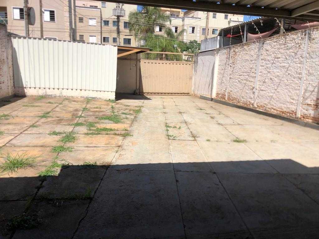 Venda de Casas / Padrão na cidade de Araraquara