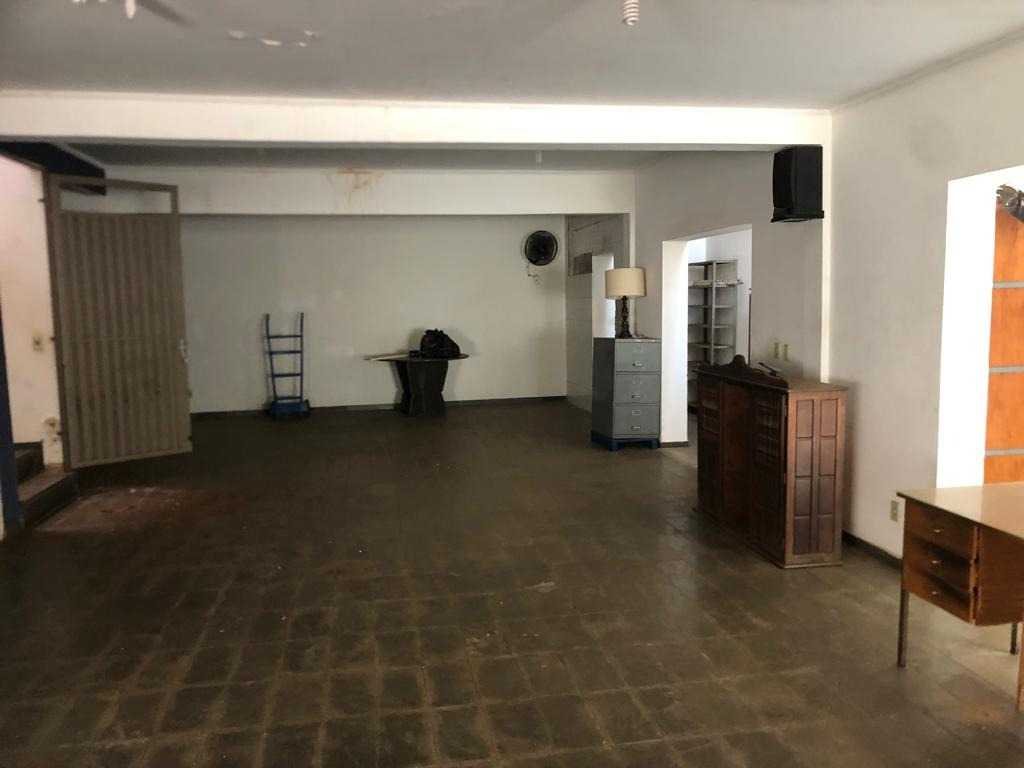 Venda de Casas / Padrão na cidade de Araraquara