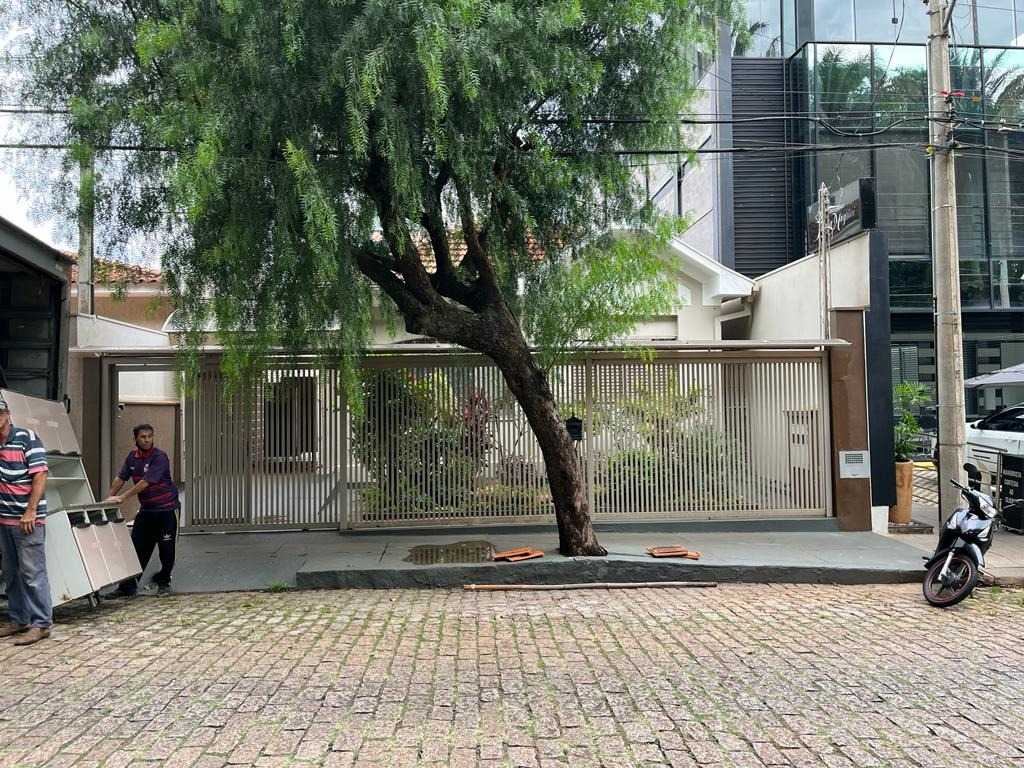 Venda de Casas / Padrão na cidade de Araraquara