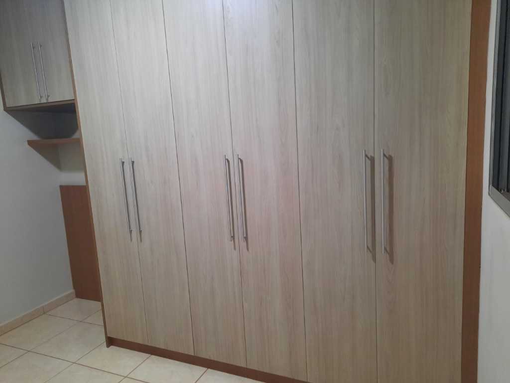 Venda de Apartamentos / Padrão na cidade de Araraquara