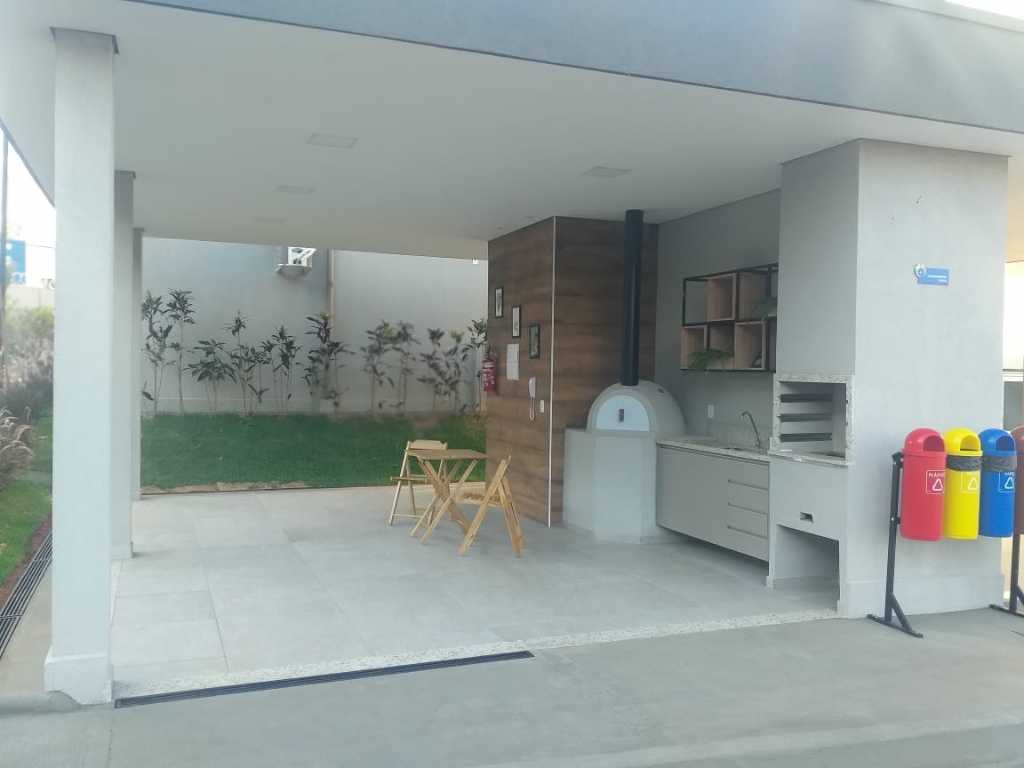 Venda de apartamentos / padrão na cidade de araraquara