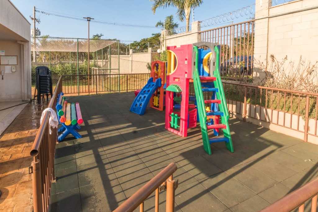 Venda de Apartamentos / Padrão na cidade de Araraquara