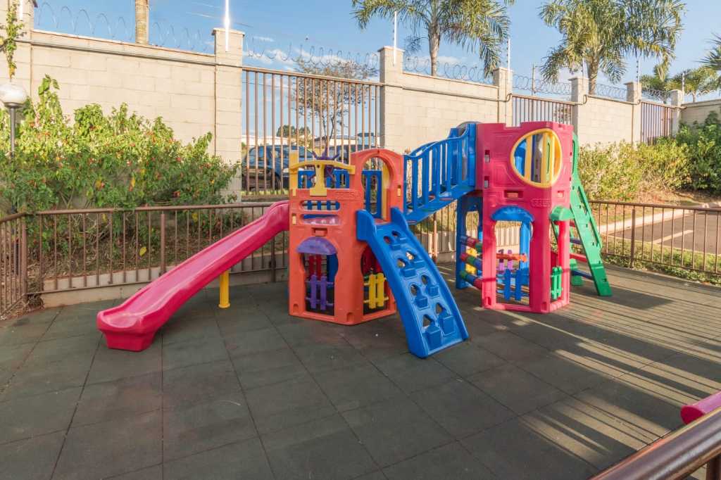 Venda de Apartamentos / Padrão na cidade de Araraquara