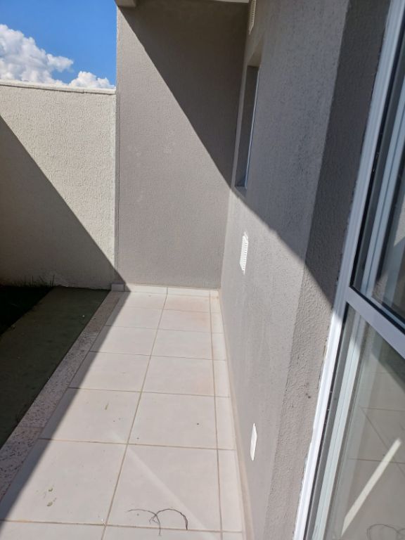 Venda de apartamentos / padrão na cidade de araraquara