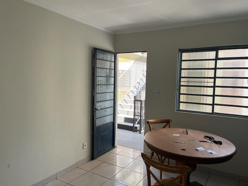 Venda de apartamentos / padrão na cidade de araraquara