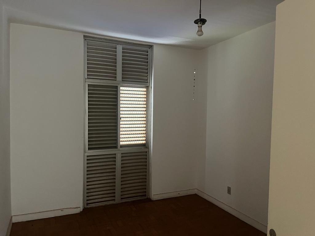 Venda de apartamentos / padrão na cidade de araraquara
