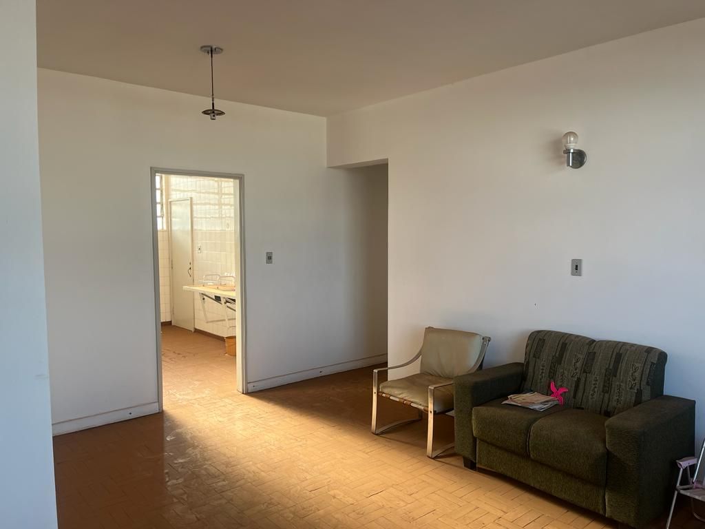 Venda de apartamentos / padrão na cidade de araraquara