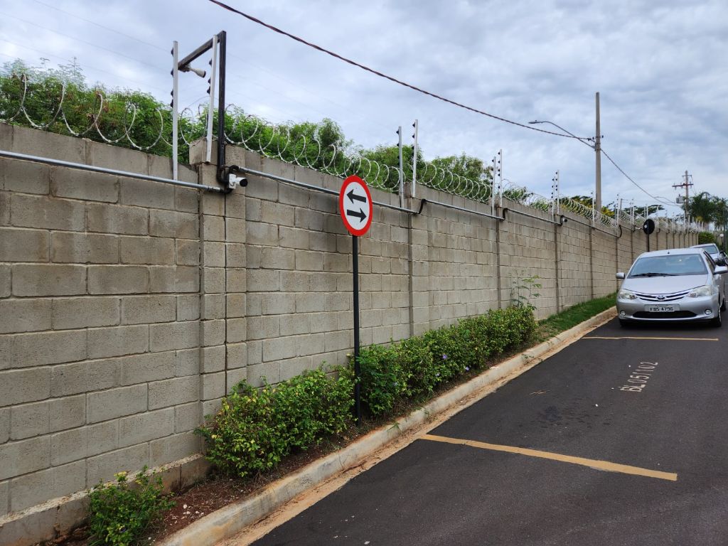 Venda de apartamentos / padrão na cidade de araraquara