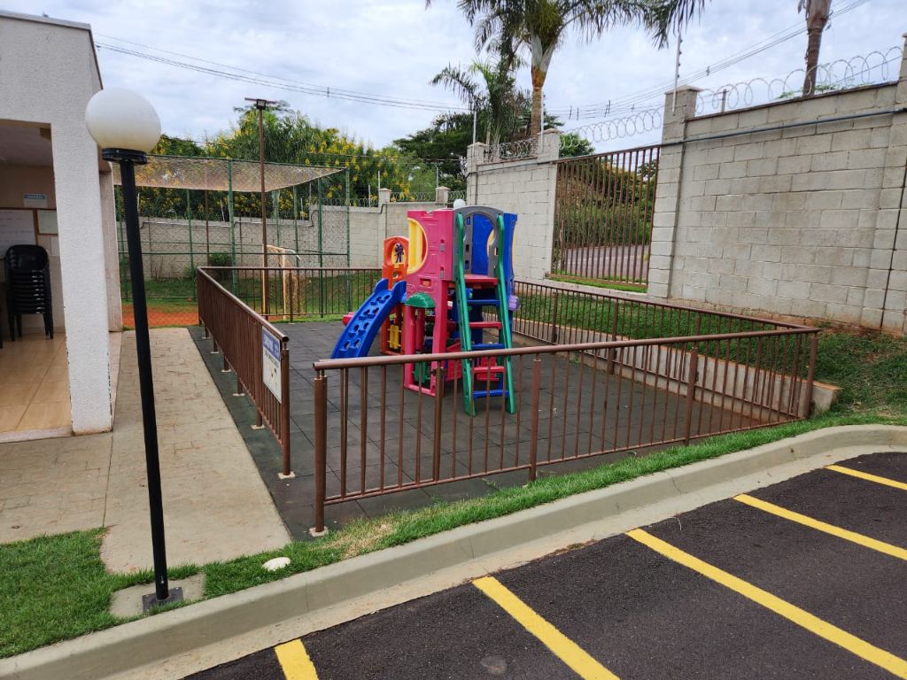 Venda de apartamentos / padrão na cidade de araraquara